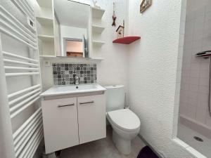 Appartements Studio cosy au pied des pistes avec piscine et parking - 4 pers - FR-1-595-19 : photos des chambres