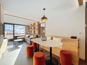 Apartment Péclet 305 by Interhome