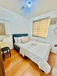 2BR Relaxing Oasis with pool access Sorrento Oasis