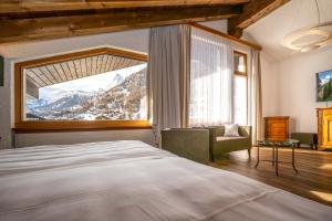 Deluxe Suite with Matterhorn View room in Hotel Arca Solebad & Spa