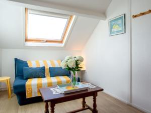 Apartment Les Tilleuls-1 by Interhome