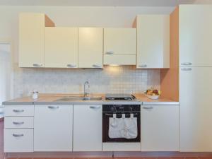 Apartment Bartolina by Interhome
