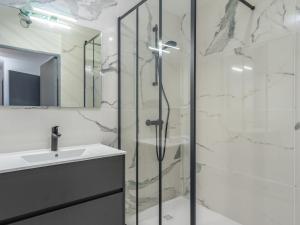 Appartements Apartment Les Hautes Folies-9 by Interhome : photos des chambres