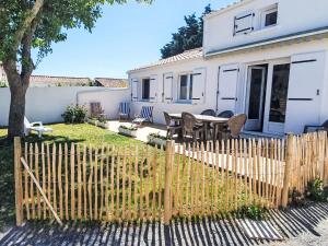 Maisons de vacances Holiday Home La Bosse XL - Villa - Dependance by Interhome : photos des chambres