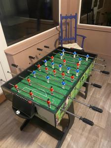 Dovetails, short drive from Alton Towers and Uttoxeter racecourse Games room with Wii and football table