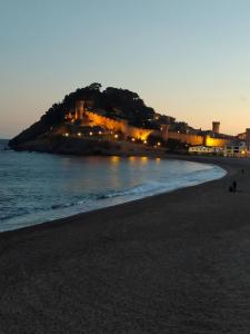 Brunasmar precioso piso con piscina y parquing