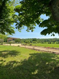 Maisons de vacances Le Clos des 4 Bastides : Maison 2 Chambres
