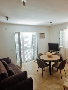 VILLA DORA ZULJANA PELJESAC CROATIA