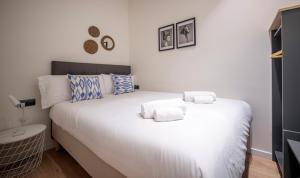 Apartamento de cuatro dormitorios en Carrer Diputació