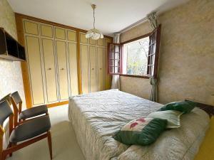 Villa 4 pièces, 3 chambres, grand terrain paysagé