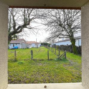 Villa 4 pièces, 3 chambres, grand terrain paysagé
