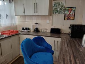 Oakway Guest Suite 2 Beds 1Bath Aircon Kitchen Private