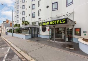 Hotels B&B HOTEL Orleans Centre Foch : photos des chambres