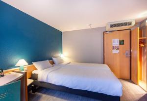 B&B HOTEL Orléans Centre Foch