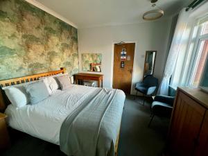 King Room with Partial Sea View room in The Fossil Tree Hotel