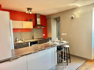 Appartements Le Fouquet - T3 Duplex Panorama d-Exception sur la Mayenne : photos des chambres