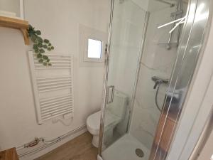 Appartements Studio moderne et calme : photos des chambres