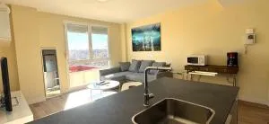 DOWN TOWN IN METRO IN 5 Station straigh WIFI AC - Carabanchel Bajo