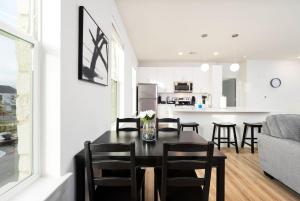 Luxurious 1BR Gem Steps from the Action