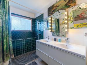 Maisons de vacances Holiday Home L Angelus by Interhome : photos des chambres