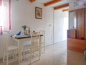 Holiday Home Aballon by Interhome