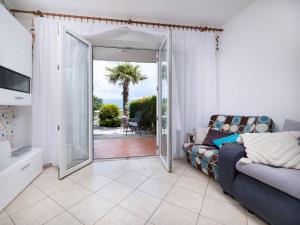 Apartment Mirta by Interhome