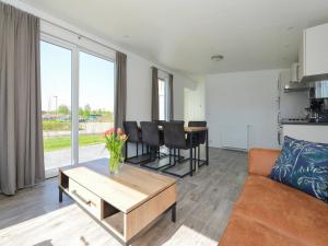 Holiday Home Hart van Zeeland by Interhome