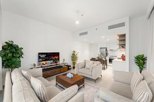 Elegant 2BR in Downtown Dubai l Walk to Dubai Mall