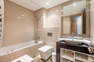 Waterfront - Garden Level - Prestigia