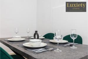 Stylish 3BR Home By Luxiety Stays Short Lets & Serviced Accommodation Chelmsford - City Centre, High Street