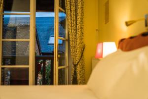 Hotels Logis Hotel Auberge du Cheval Blanc : photos des chambres
