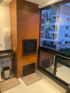 Apto 3 quartos a 70 metros da praia de Palmas SC