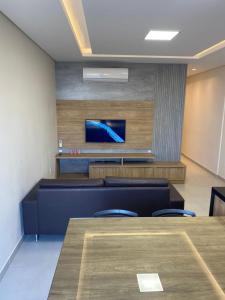 Apto 3 quartos a 70 metros da praia de Palmas SC