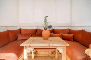 Riad Dar Chalyia, private, 6 people, pool