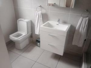 Pool-Bbq-3Br-2Baths-Parking-Safe-Family-Friendly