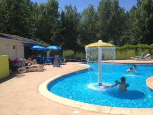 Campings Camping 4 etoiles - Piscine - ccaffbg : photos des chambres