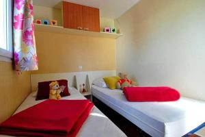 Campings Camping 4 etoiles - Piscine - ccafffb : photos des chambres