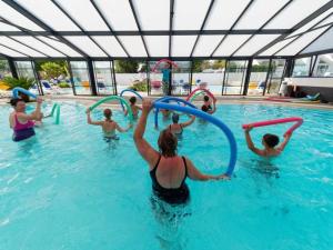 Campings Camping 4 etoiles - Piscine - ccafffb : photos des chambres