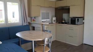 Campings Camping 4 etoiles - Piscine - ccafgef : photos des chambres