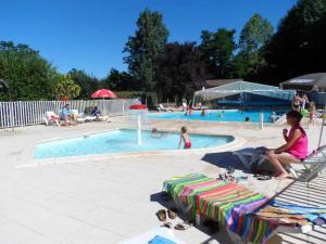 Campings Camping 3 etoiles - Piscine - ccagi0g : photos des chambres