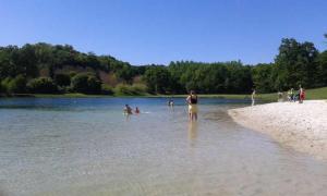 Campings Camping 3 etoiles - Piscine - ccagi0g : photos des chambres