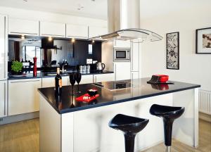 Reading Spacious Two Bedroom Apartment