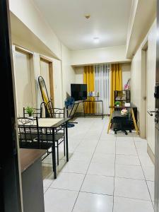 2 Bedroom condo unit