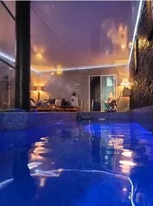 La Suite Secrète - 孔普拉-格朗维尔