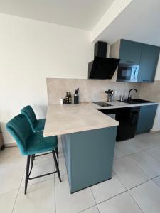 Appartements Charmant T2 renove avec balcon, proche plage et commerces : photos des chambres