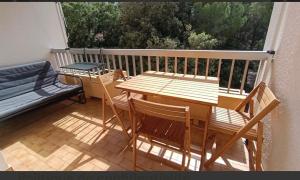 Studio calme 4 personnes 400 m de la plage sur la presquîle de St mandrier proche toulon