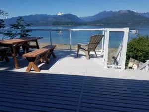 Picturesque Hood Canal Waterfront - Seabeck