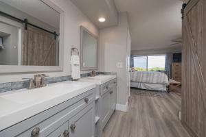 Caribe Beautiful Ocean Front