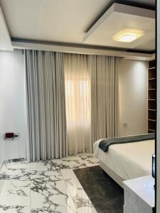 Super Luxurious Modern Apartment