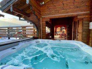 Chalets Chalet de standing a Morzine avec jacuzzi, sauna et espace jeux, a proximite des pistes - FR-1-754-2 : Chalet